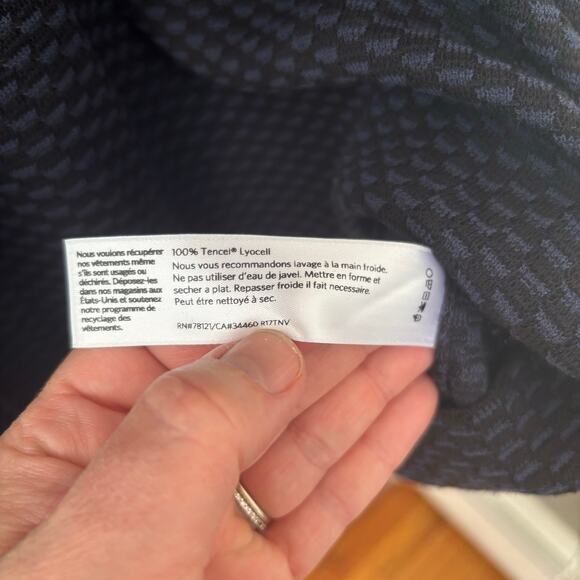 Eileen Fischer Midnight Sleek Tencel Round Neck Top Sweater Size M - Picture 6 of 8